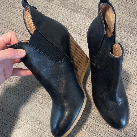 COACH “Farah” Black Leather Wedge Bootie Size 8 - Picture 6 of 7